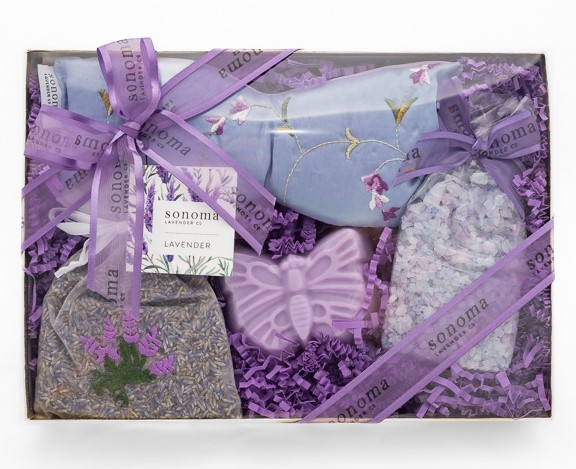 https://lapetite-sequim.com/wp-content/uploads/Lavender-Sweet-Dreams-Gift-Set-Cindy.jpg